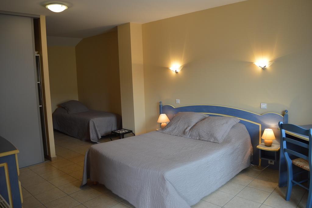 Côté Midi Chambre d'hôte Chaneins Esterno foto